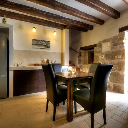 Fuer 4 Personen In Kotli, Istrien Holiday home