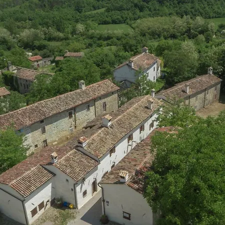 Stone House 8 度假居 *
