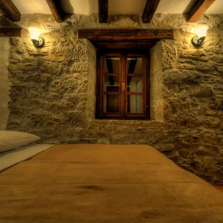 Stone House 8 度假居